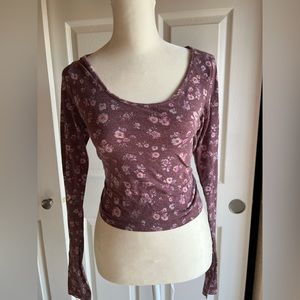 Violet floral long sleeve crop top size medium